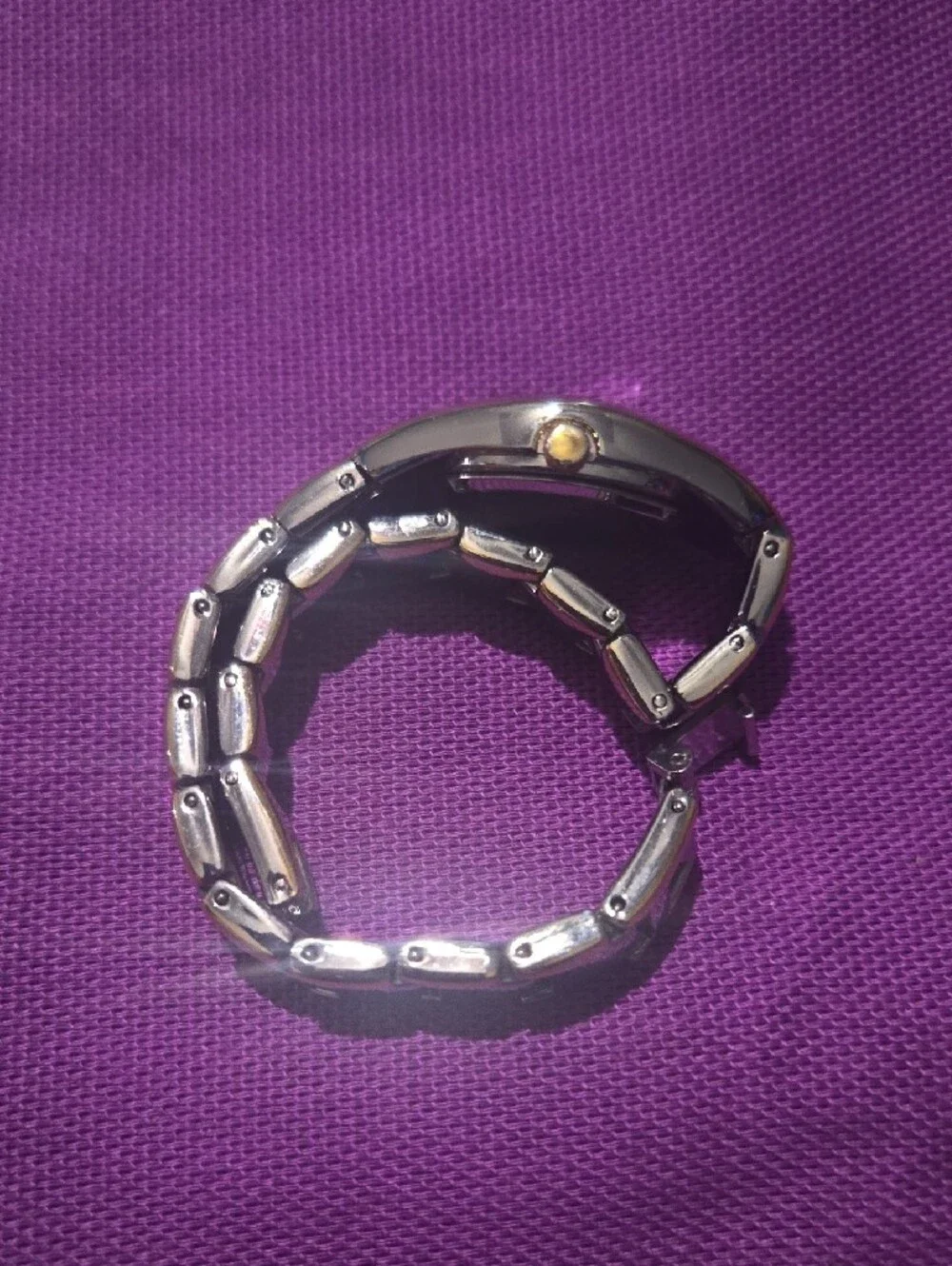 Gucci Silver-Tone Bracelet Watch with White Dial and Gold Accents